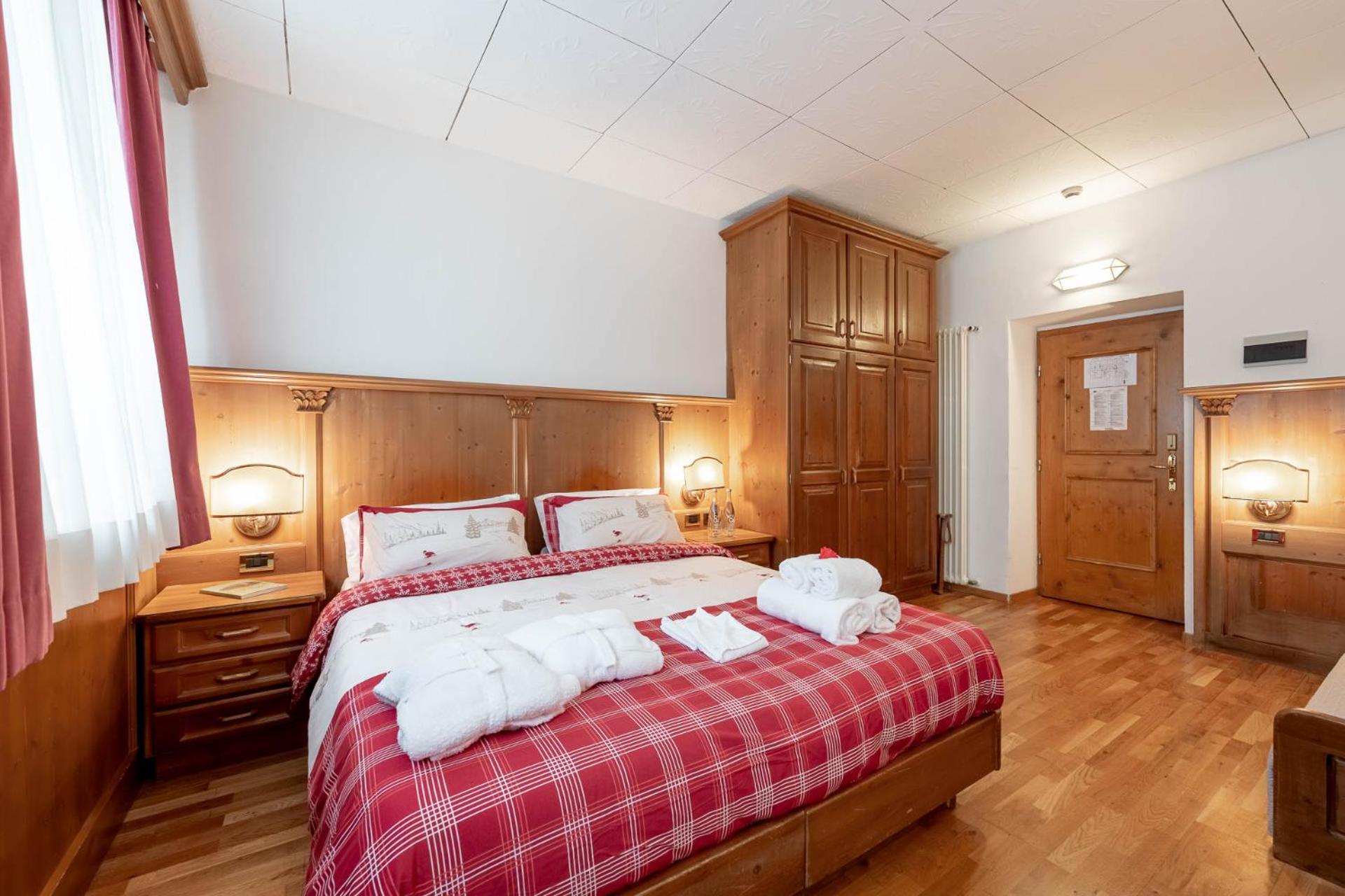 Standard Double or Twin Room,1574709140:JPEG