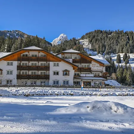 Wellness Hotel Lupo Bianco-2